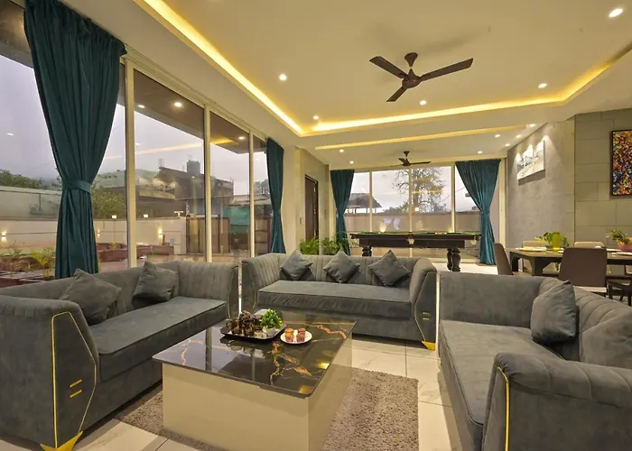 Mountain Majesty Villa By Tropicana Stays Lonavala